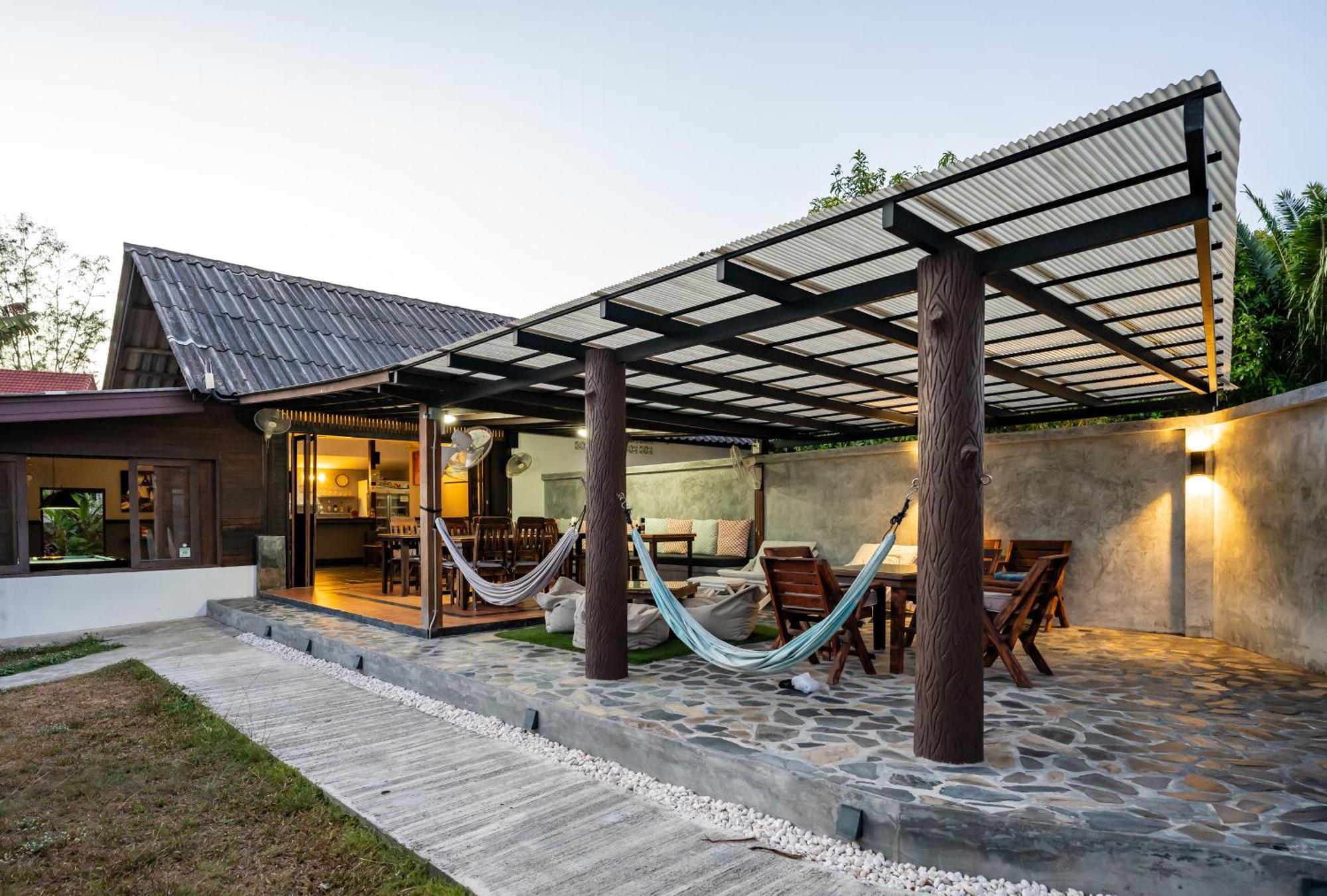 Phatcharee Resort Baan Tai Ngoại thất bức ảnh