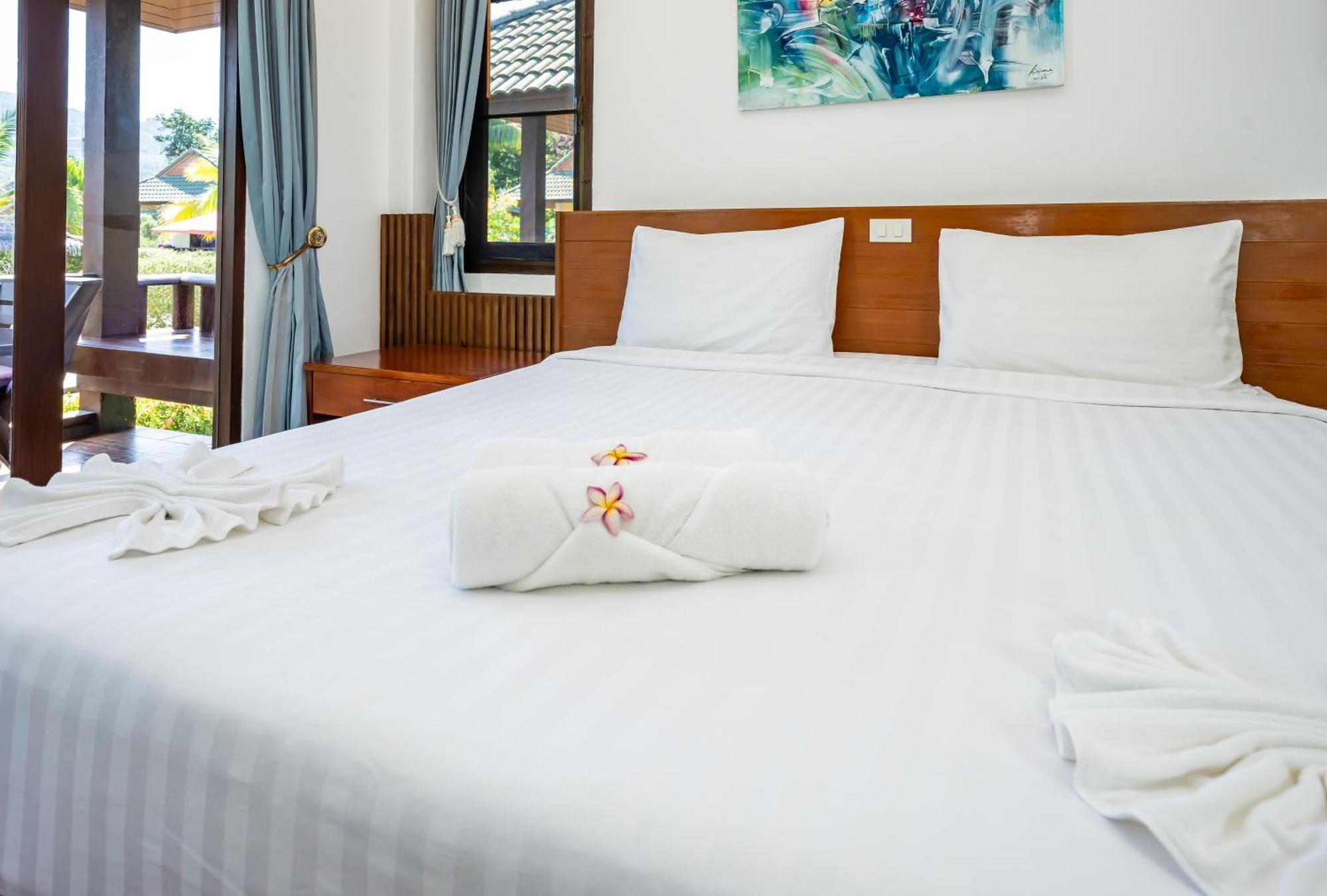Phatcharee Resort Baan Tai Ngoại thất bức ảnh