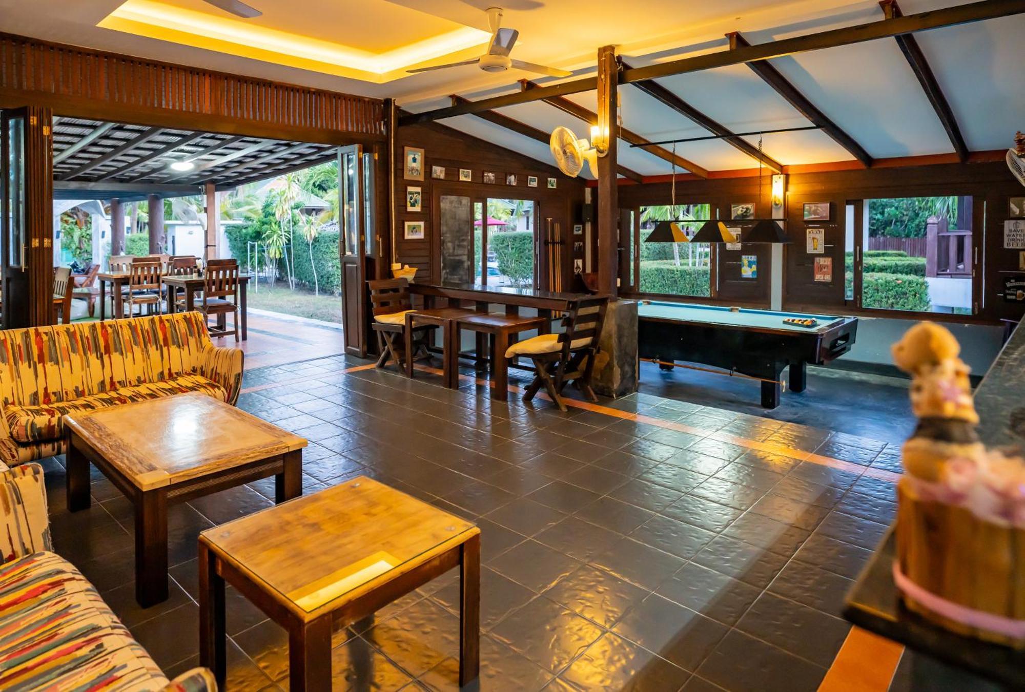 Phatcharee Resort Baan Tai Ngoại thất bức ảnh