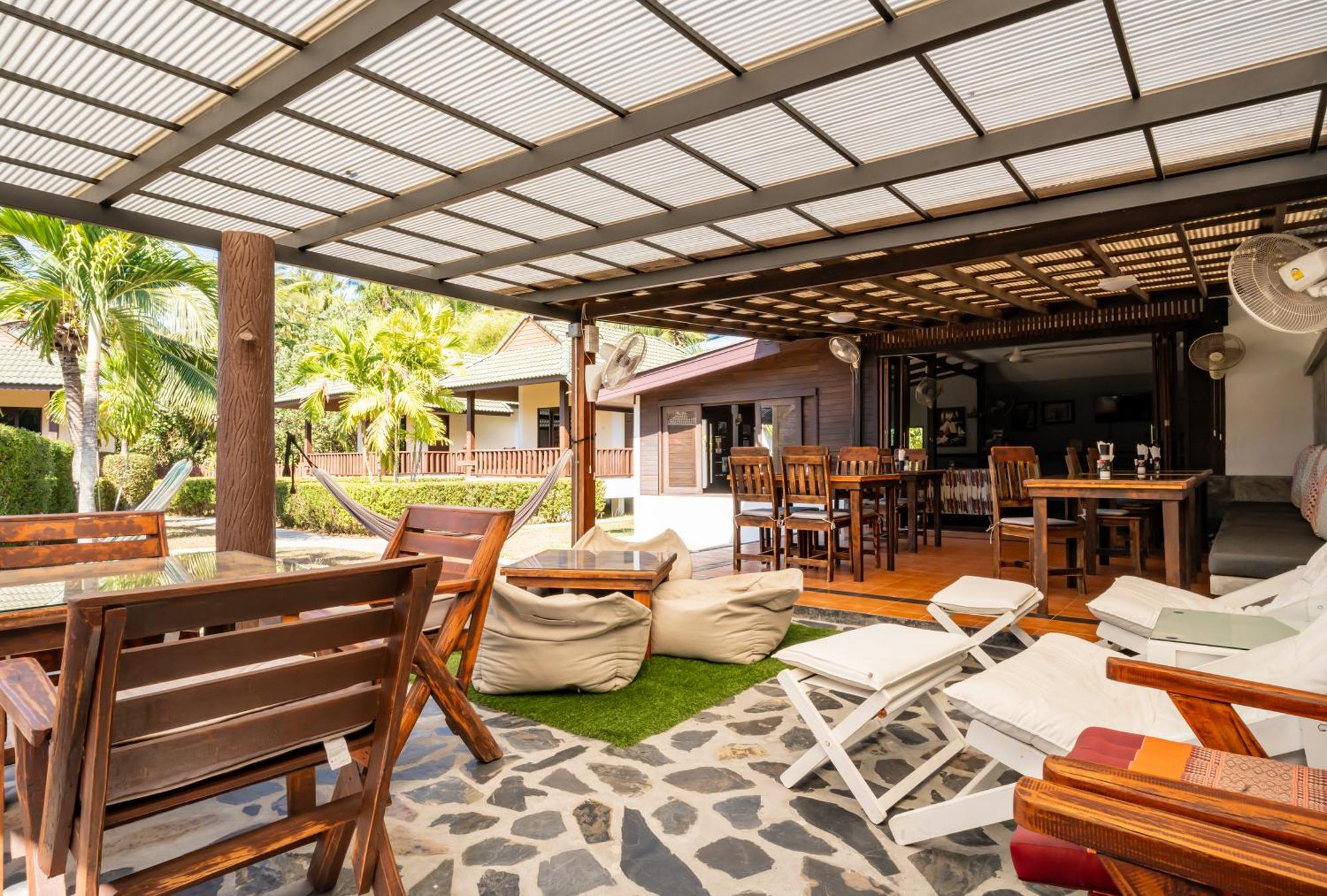 Phatcharee Resort Baan Tai Ngoại thất bức ảnh