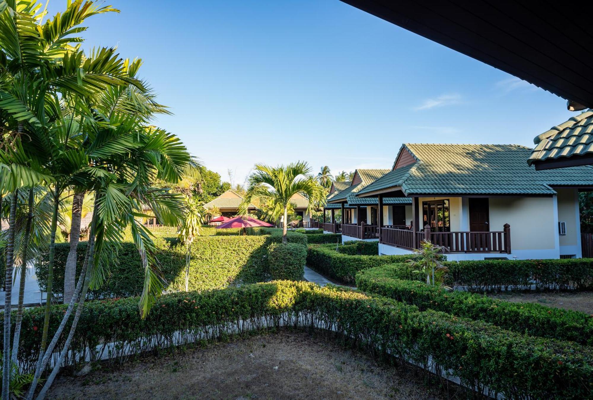 Phatcharee Resort Baan Tai Ngoại thất bức ảnh