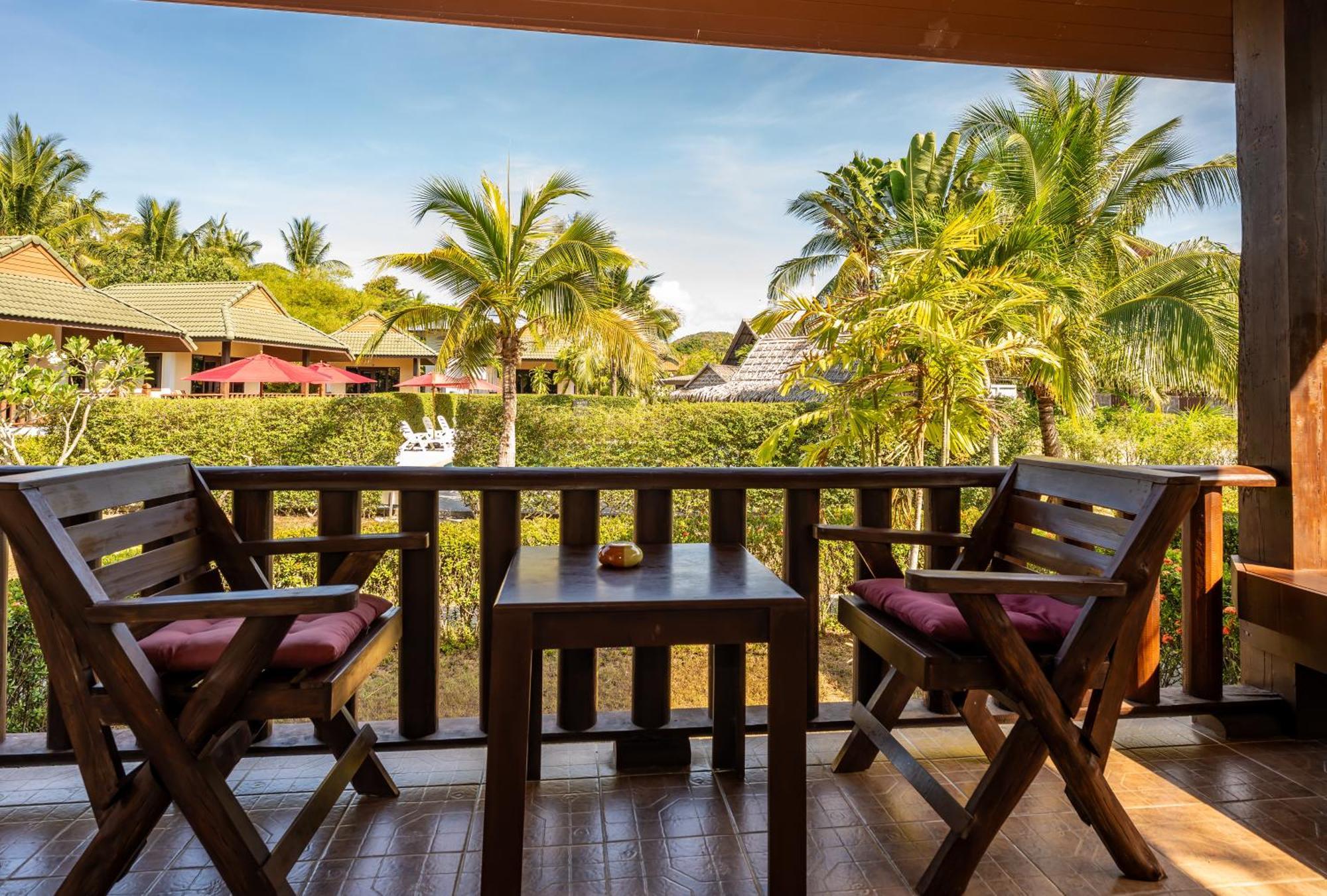 Phatcharee Resort Baan Tai Ngoại thất bức ảnh