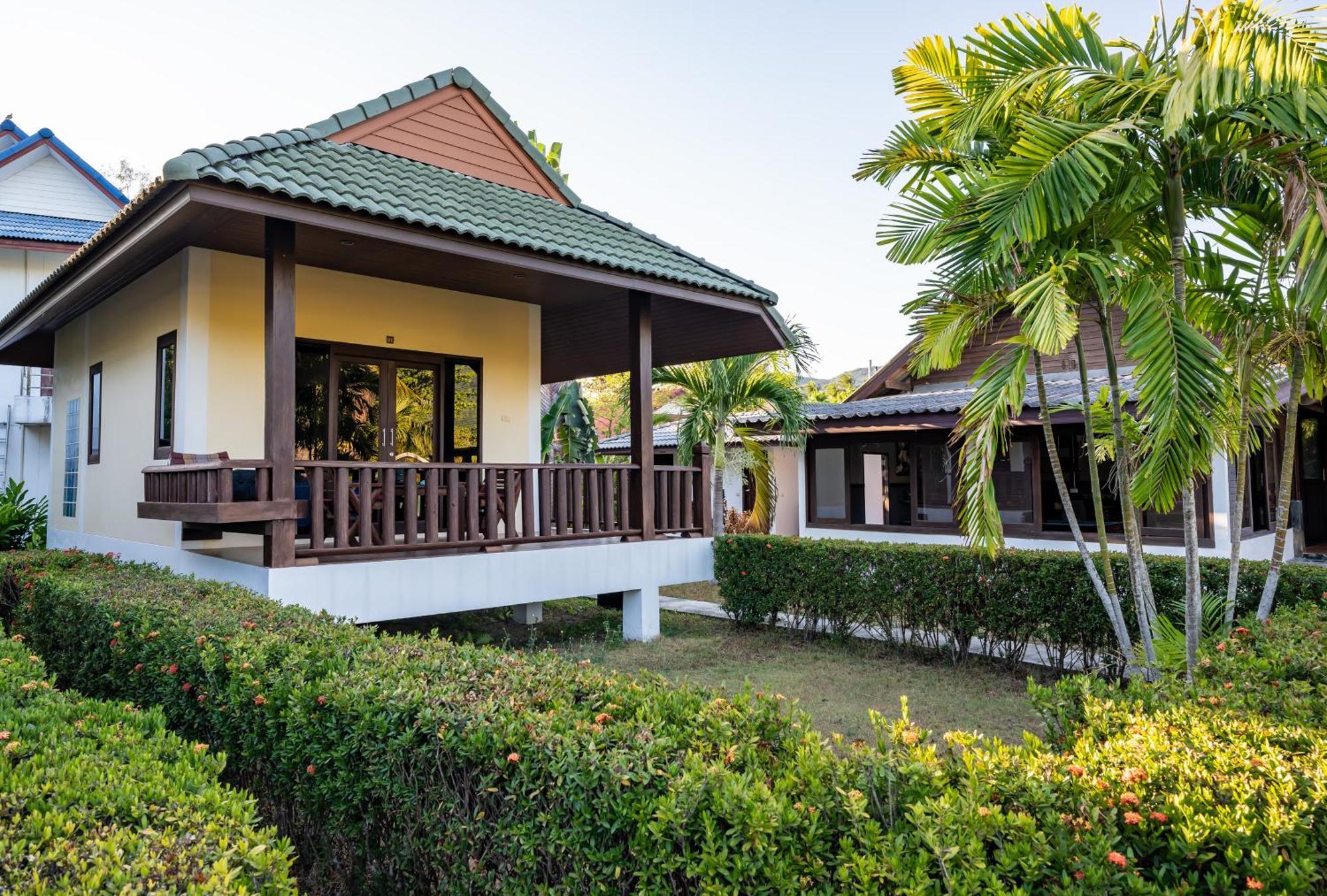 Phatcharee Resort Baan Tai Ngoại thất bức ảnh